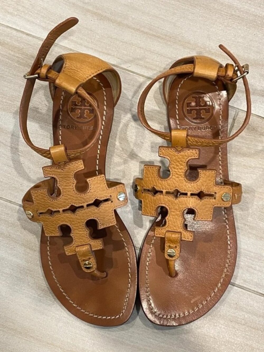 Tory Burch Women’s Tan Leather Flat Sandals 6M